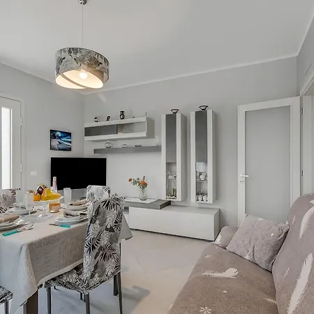 Ferienhaus Casa Nadia - Happy Marina di Massa