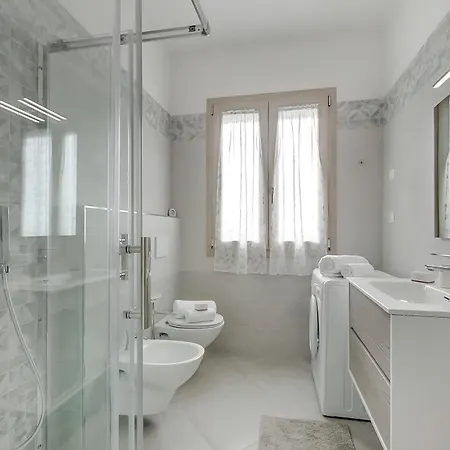 Ferienhaus Casa Nadia - Happy Marina di Massa