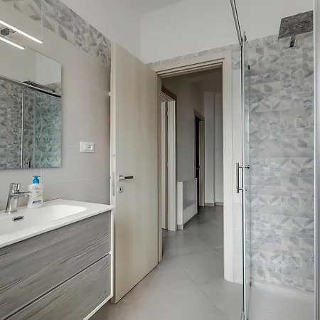 Casa Nadia - Happy *